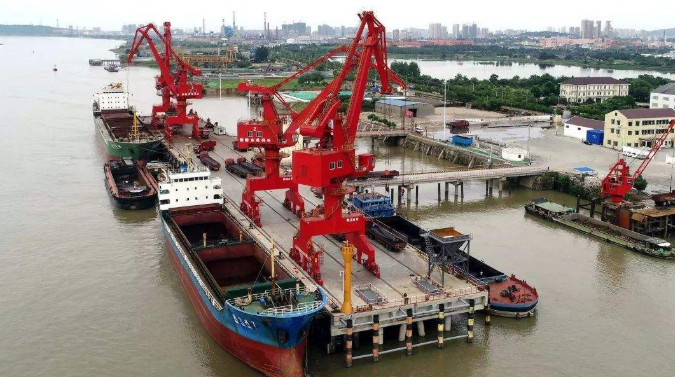 辽宁概述露天料场港口封闭问题的实行方法